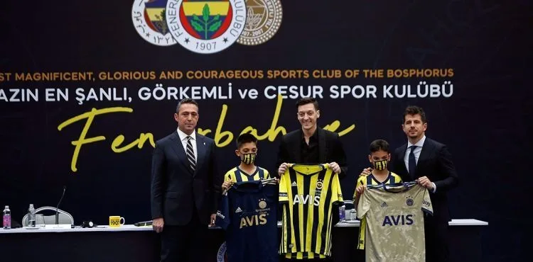 Mesut Özil, Başakşehir'le anlaştı