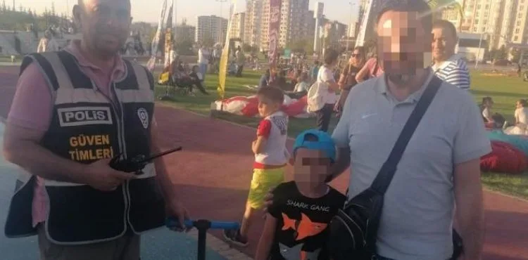 Kaybolan çocuk güven timleri sayesinde ailesine kavuştu