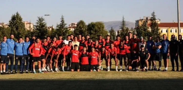 Barcelona’ya transfer olan Emre Demir veda ziyaretinde bulundu