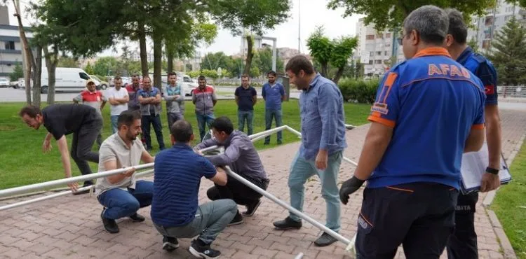MELİKGAZİ BELEDİYE PERSONELİNE AFAD'DAN UYGULAMALI EĞİTİM