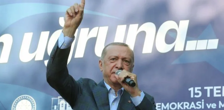Cumhurbaşkanı Erdoğan: '15 Temmuz gecesi gördük ki son sözü top tüfek değil, iman, yürek, inanç belirler'