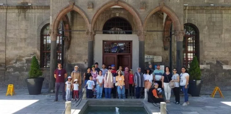 Gurbetçiler kültür turları ile Kayseri'yi keşfediyor