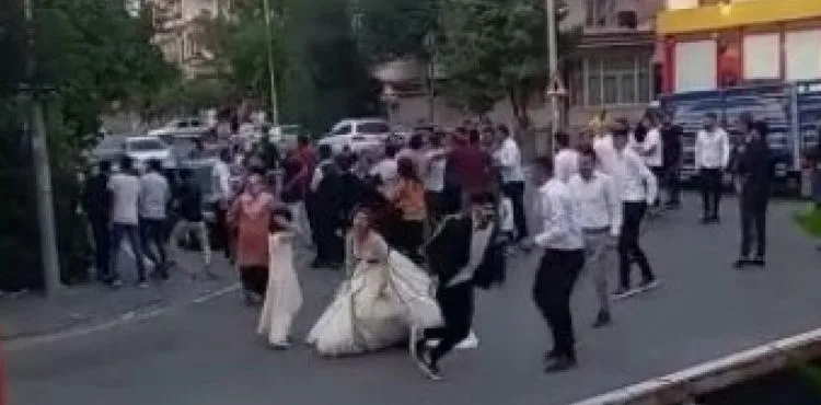 Düğünde çıkan kavgada 2 kişi bıçaklandı