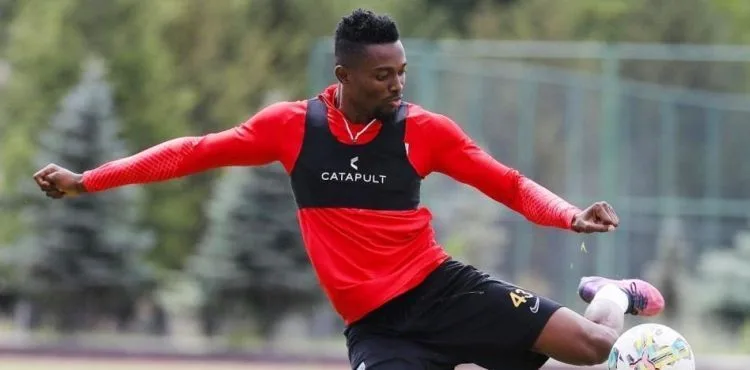 Kayserispor, Mensah'a kavuşuyor