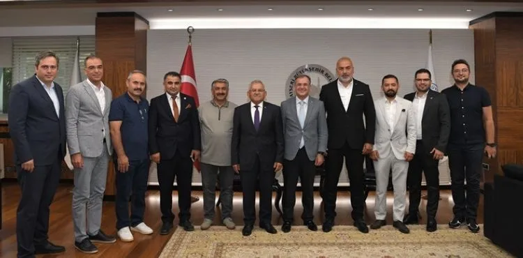 BAŞKAN BÜYÜKKILIÇ’A AVRUPA’DAKİ KAYSERİLİLERDEN “TEŞEKKÜR” ZİYARETİ