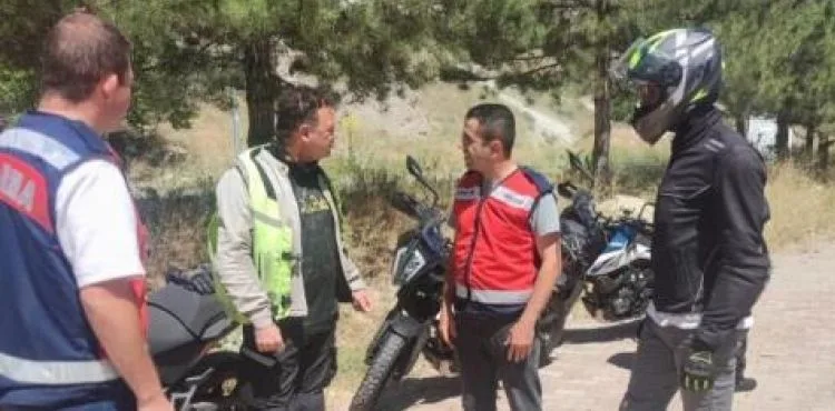 Jandarma ‘güven timleri’ kentin huzuru için çalışıyor