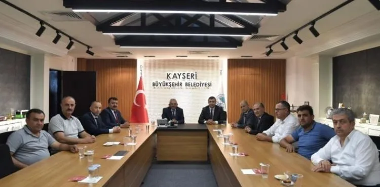 MHP Kayseri Milletvekili Baki Ersoy’dan Büyükşehir Belediyesine Şoförler Odası Çıkarması