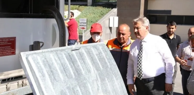 MELİKGAZİ BELEDİYESİ TEMİZLİK ÇALIŞMALARINDA SINIR TANIMIYOR