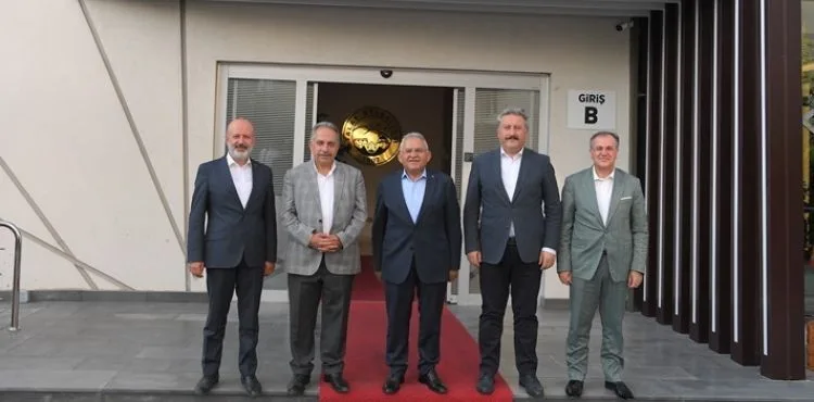 BAŞKAN BÜYÜKKILIÇ’TAN BAŞKANLARLA TALAS’TA “İSTİŞARE” ZİRVESİ