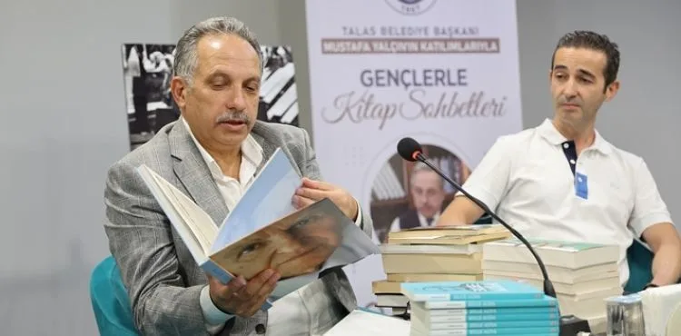 GENÇERLE KİTAP SOHBETLERİNDE GÜNDEM ‘ALİYA İZZETBEGOVİÇ’