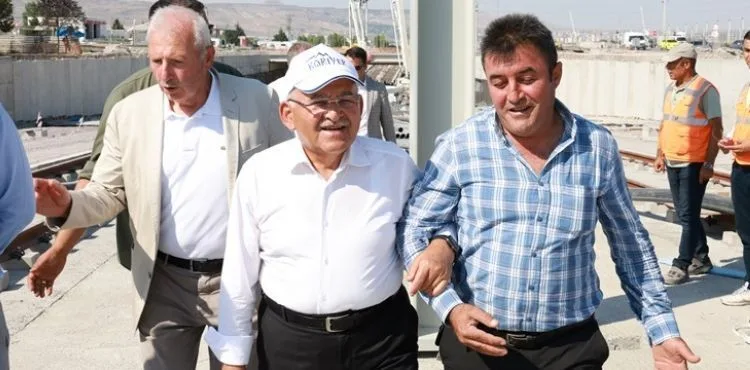 BÜYÜKKILIÇ: “6,7 KİLOMETRELİK TRAMVAY HATTIMIZIN SON ANLARINA YAKLAŞMIŞ DURUMDAYIZ”