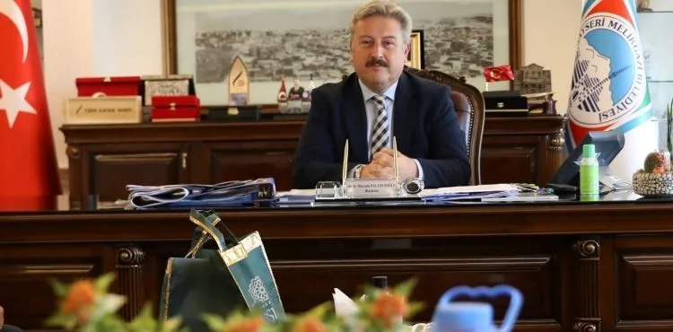 MELİKGAZİ’NİN YERLİ TOHUMLARI ÜRÜNE DÖNÜŞTÜ Nohut ve Aspirde Hasat Başladı