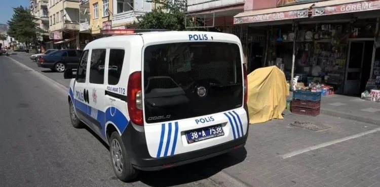 3. kattan düşen çocuk ağır yaralandı