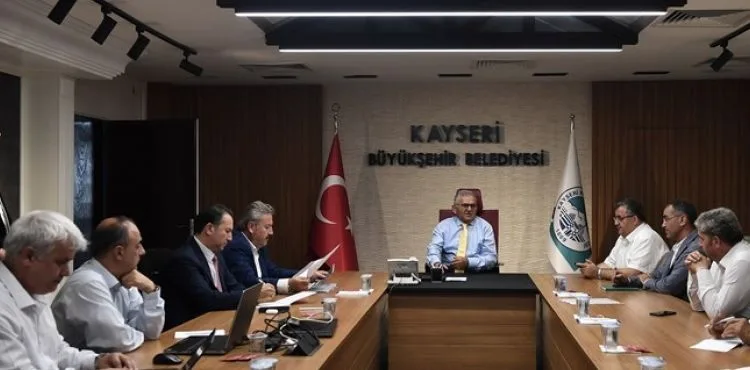 BÜYÜKKILIÇ’TAN BAŞKANLARLA “KAYSERİGAZ” ZİRVESİ
