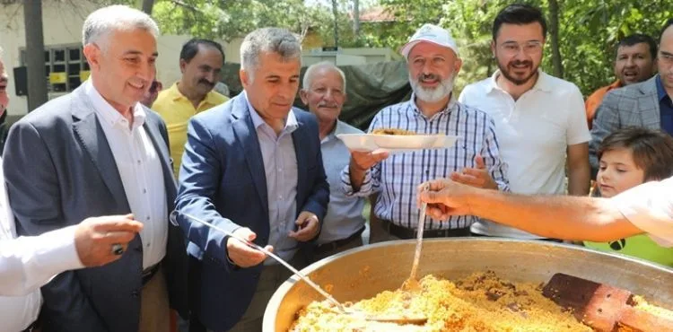 BAŞKAN ÇOLAKBAYRAKDAR'DAN ŞENLİK TADINDA BULUŞMA