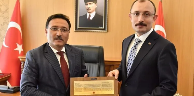 Bakan Muş, Kayseri Valiliğini ziyaret etti
