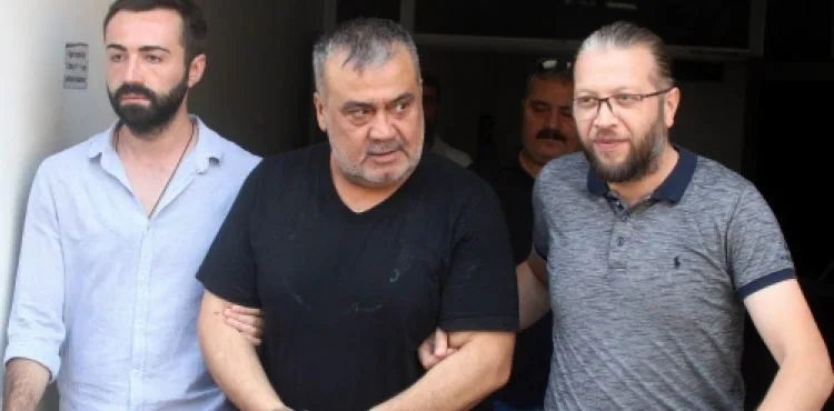 Husumetlilerine kurşun yağdıran Ünlü sanatçı Metin Işık ve oğlu adliyede