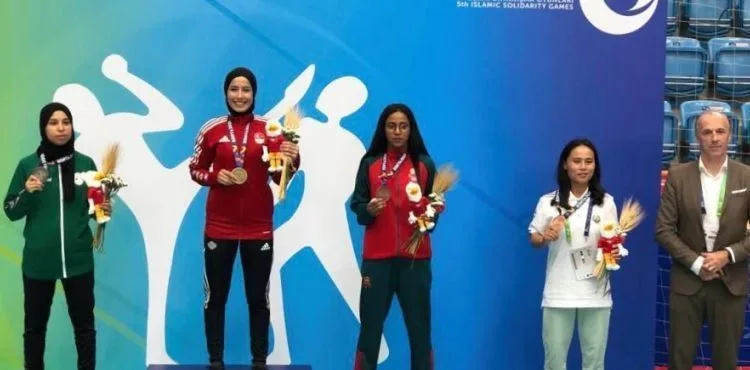 BÜYÜKKILIÇ, ALTIN MADALYA KAZANAN SPOR A.Ş. SPORCUSU HANÇER’İ TEBRİK ETTİ