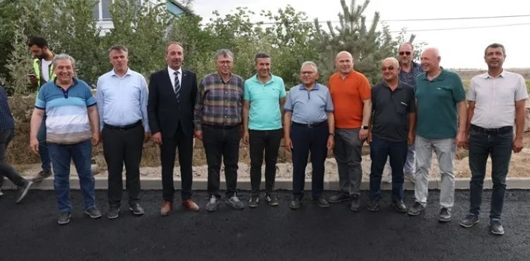 BÜYÜKKILIÇ’TAN TOMARZA’YA 10 BİN TONLUK ASFALT YATIRIMI