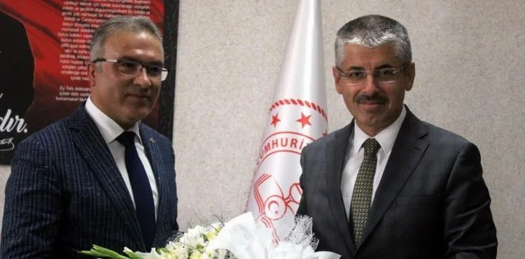 Başkan Çopuroğlu: "Kayseri eğitim, öğretim şehri olma noktasında bir ivme kazanıyor"