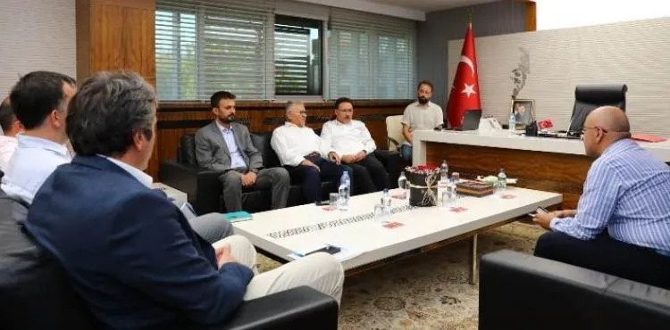 BAŞKAN BÜYÜKKILIÇ'IN EV SAHİPLİĞİNDE TURİZM YATIRIMLARI TOPLANTISI