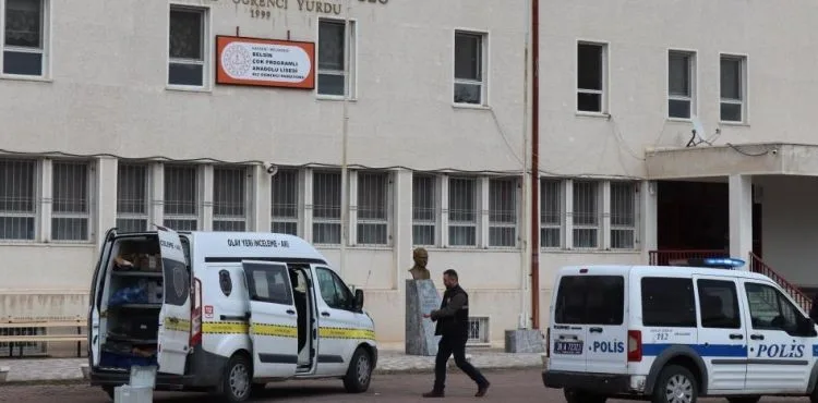 Annesini bıçaklayan eski eşinin mahkemede beraatini istedi