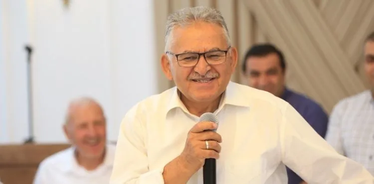 GÖNÜL BELEDİYECİLİĞİNİN MİMARI BÜYÜKKILIÇ’TAN MUHTARLARA JEST