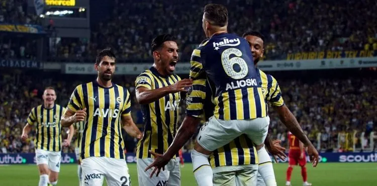 Fenerbahçe, 3 puanı 2 golle aldı