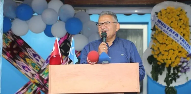 BÜYÜKKILIÇ, DOĞU TÜRKİSTANLI ÇOCUKLARIN SÜNNET HEYECANINA ORTAK OLDU