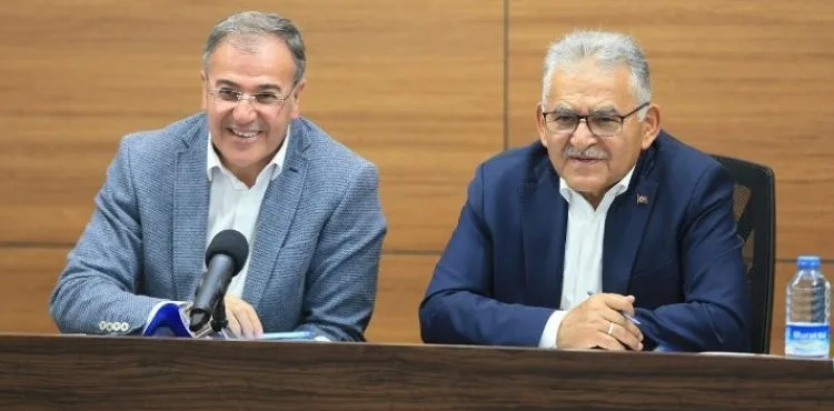 BAŞKAN BÜYÜKKILIÇ, HACILAR’DA MUHTARLARI DİNLEDİ