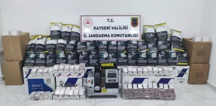Jandarmadan kaçak tütün operasyonu: 2 gözaltı