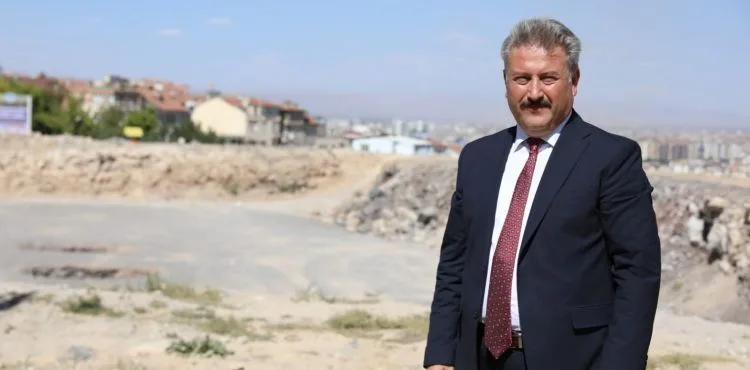 Başkan Dr. Mustafa Palancıoğlu: “Eğitime yapılan yatırımları kendimize vazife kabul ediyoruz”
