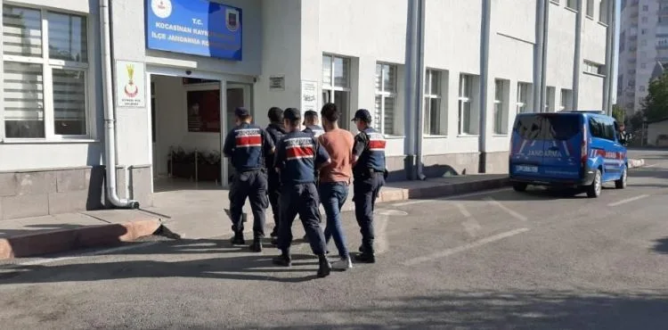 Jandarmadan eş zamanlı DEAŞ operasyonu: 2 gözaltı