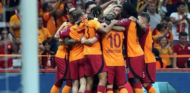 Galatasaray, liderlik koltuğuna oturdu