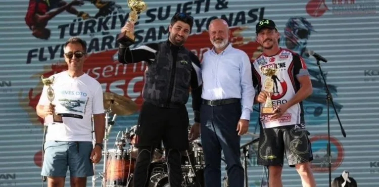 BAŞKAN ÇOLAKBAYRAKDAR; "SU SPORLARININ MERKEZİ KOCASİNAN'DA ŞAMPİYON SPORCULAR YETİŞTİRECEĞİZ"