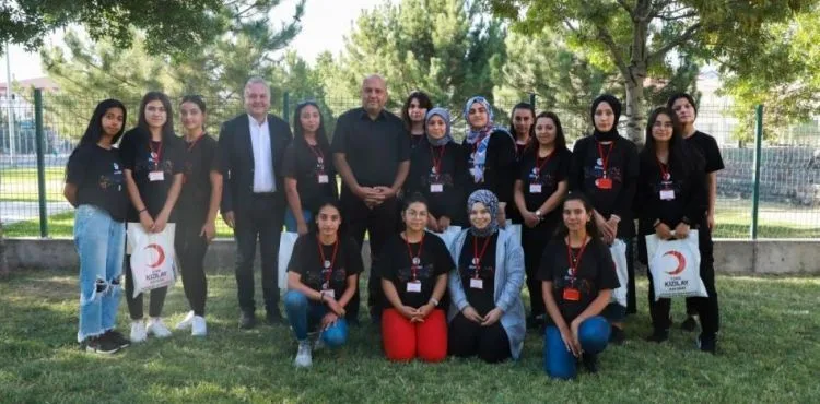 KAYMEK ZEKÂ KÜPLERİ MATEMATİK KAMPI ÖĞRENCİLERİ SERTİFAKALARINI ALDI