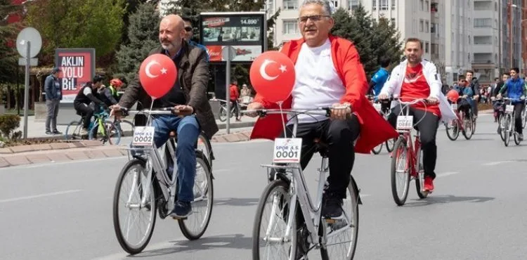 BÜYÜKŞEHİR, 650 BİSİKLETLE SIFIR EMİSYONLU HAREKETLİLİĞE KATKI SAĞLIYOR