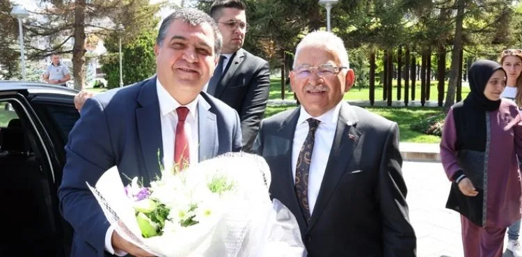 BAŞKAN BÜYÜKKILIÇ, 1 BAKAN YARDIMCISI VE 3 BÜYÜKELÇİYİ MAKAMINDA AĞIRLADI