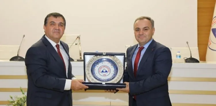 Bakan Yardımcısı Kaymakcı, ERÜ’de akademisyenler ve öğrencilerle buluştu