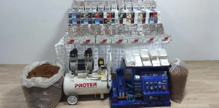 Kaçak sigara imalatçısı, jandarmanın operasyonuyla yakalandı
