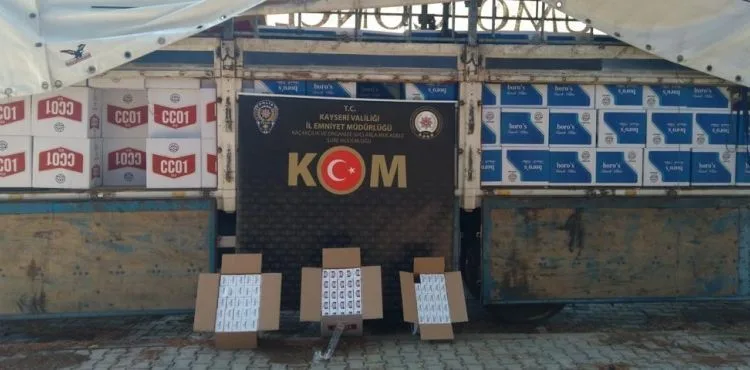 Kamyonla getirilen makaronlar piyasaya sürülmeden yakalandı