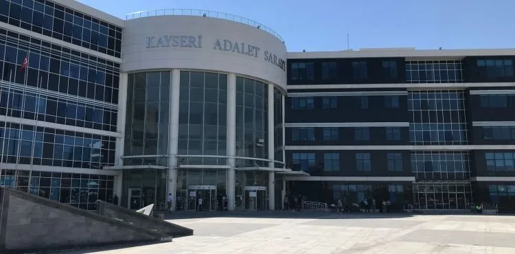 Eski eşini alıkoymakla suçlanan şahıs hakim karşısında çıktı