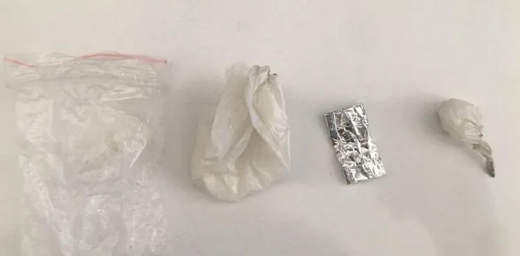 Uyuşturucu taciri simitçi kılığına giren Güven Timi'nden kaçamadı