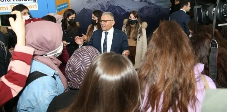 BÜYÜKŞEHİR’İN 40 MİLYON TL’LİK ‘EĞİTİM’ DESTEĞİ İÇİN BAŞVURU ŞARTLARININ DETAYLARI BELLİ OLDU