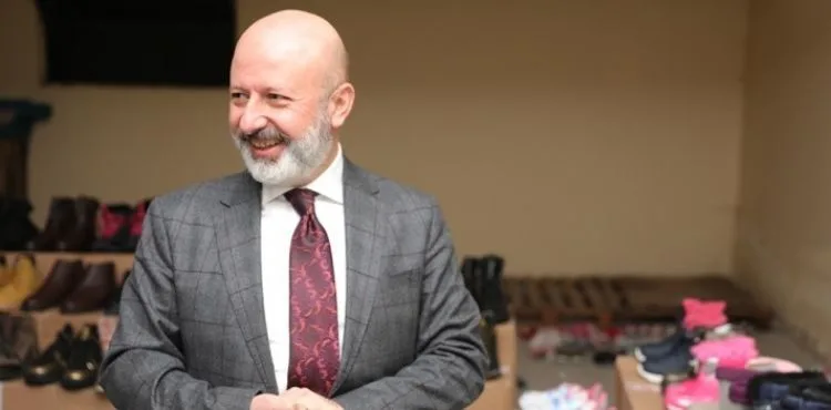 BAŞKAN ÇOLAKBAYRAKDAR; "TÜRKİYE’YE ÖRNEK OLAN PROJELERLE YÜZLERİ GÜLDÜRÜYORUZ"