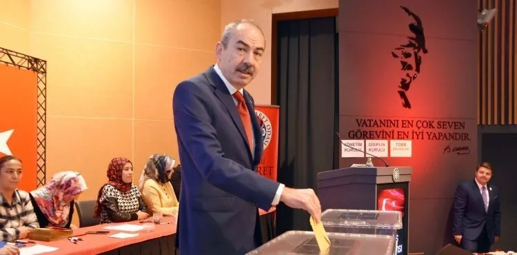 KAYSERİ TİCARET ODASI'NDA YENİ YÖNETİM LİSTESİ SEÇİMLE BELİRLENDİ