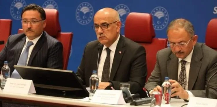 Bakan Kirişci: 'İHA'ları, SİHA'ları, o robotları kullanan insanların gıdaya ve beslenmeye ihtiyacı olduğunu unutmayalım'