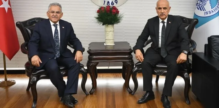 Bakan Kirişçi’den Başkan Büyükkılıç’a ziyaret