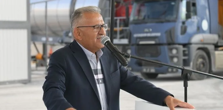 BÜYÜKŞEHİR’DEN SAATTE 240 TON ÜRETİM YAPAN DEV ASFALT PLENTİ