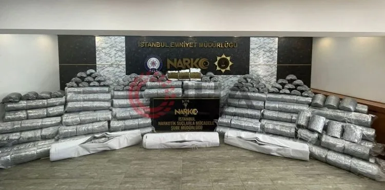 İstanbul'da dev operasyon: Kumaş topları arasından 1,5 ton uyuşturucu çıktı
